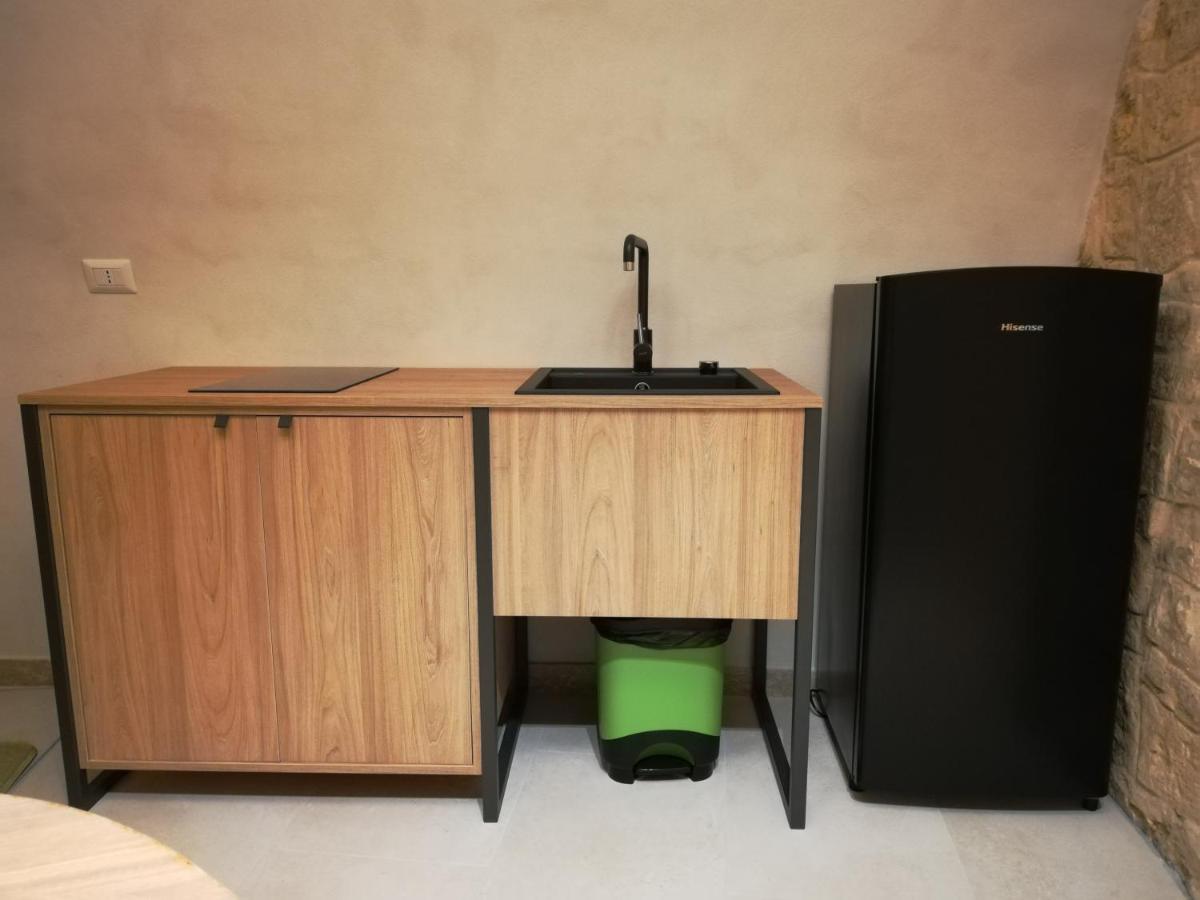 Locus Pendinelli Trani Bed & Breakfast Bagian luar foto