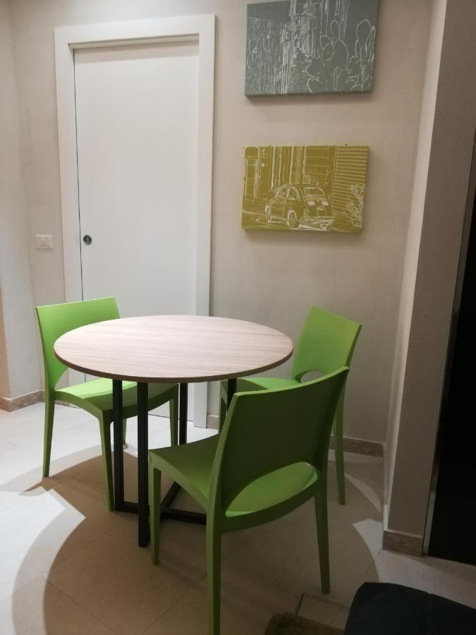 Locus Pendinelli Trani Bed & Breakfast Bagian luar foto